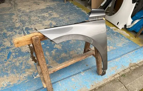 Skoda Enyaq iV Fender 5LA821105