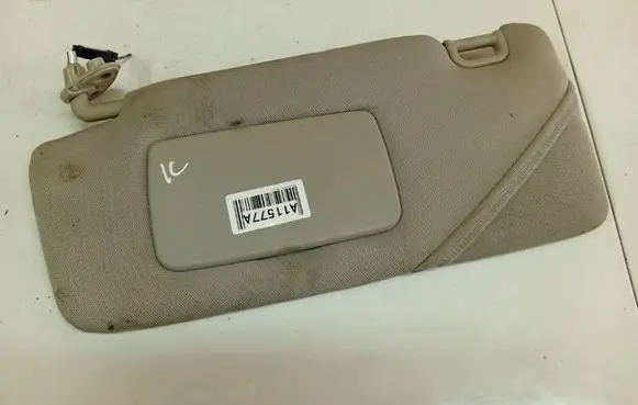 Subaru Legacy Sun visor