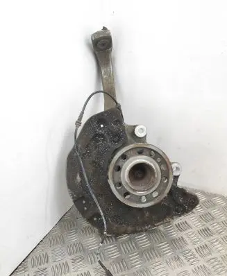 Mercedes-Benz E W213 Front wheel hub