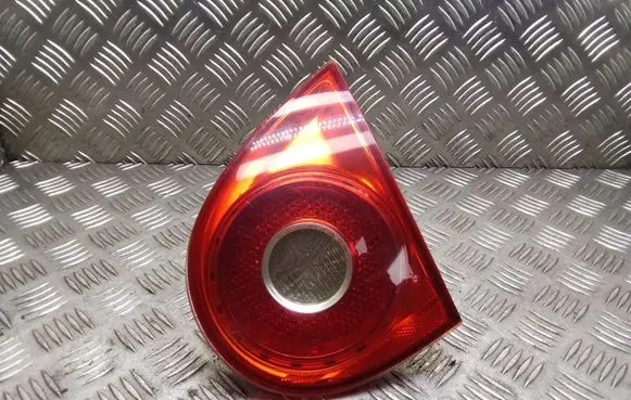 Volkswagen Golf V Tailgate rear/tail lights 1K6945094J 1K6945108C