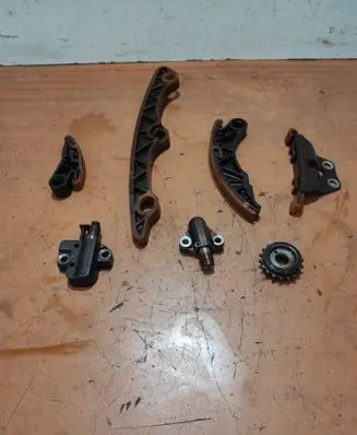 Mazda 6 Slide rail for timing chain 5012409