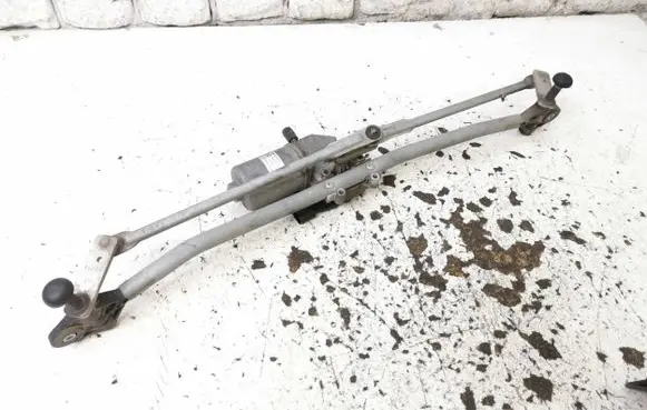 Mini Cooper Countryman R60 Front wiper linkage and motor W19351 9804399 4C4P