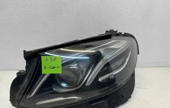 Mercedes-Benz E W213 Headlight/headlamp A2139067506