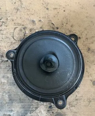 Nissan Qashqai Rear door speaker 28156