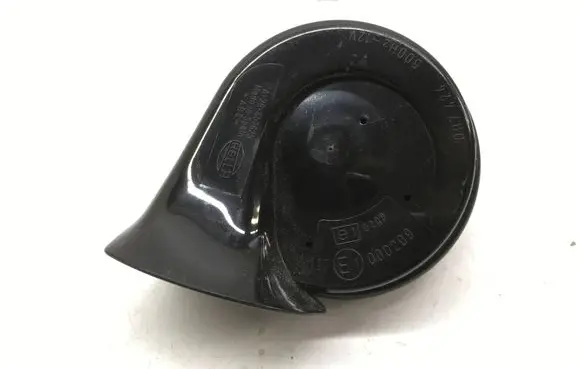Audi A4 S4 B6 8E 8H Horn signal 8E0951223