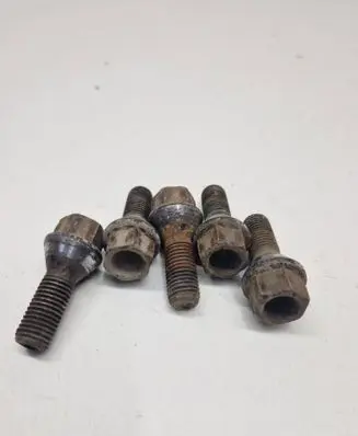 BMW 5 E60 E61 Nuts/bolts 