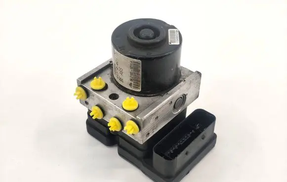 Toyota Yaris ABS Pump 445100D110 895410D060 06210212114