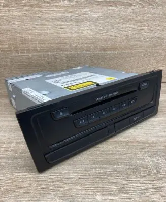 Audi A5 8T 8F CD/DVD changer 8T2035110C