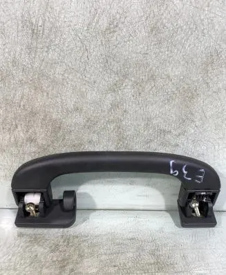 BMW 5 E39 Rear interior roof grab handle 8235577