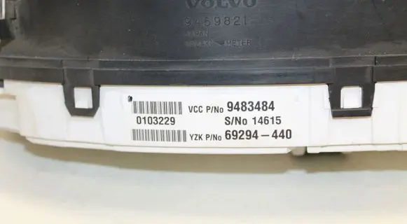 Volvo S80 Speedometer (instrument cluster) 94834484 14615 9459821