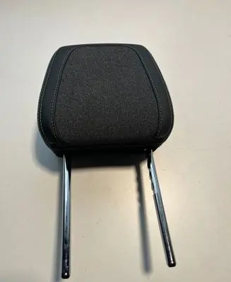 Peugeot 3008 III Front seat headrest 