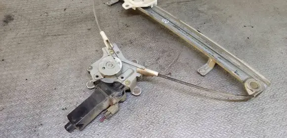 Hyundai H-1, Starex, Satellite Front door window regulator with motor 0130821401