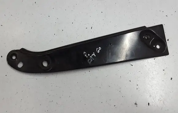 Skoda Citigo Headlight/headlamp mounting bracket 