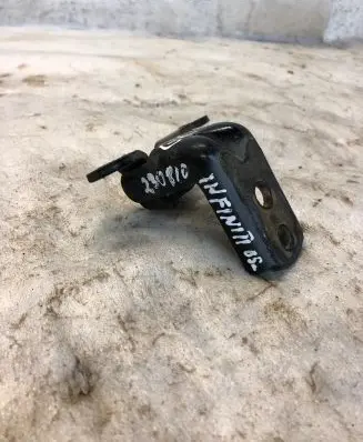 Infiniti FX Rear door lower hinge