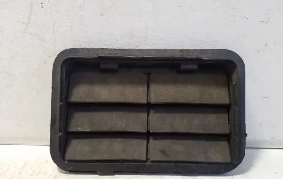 Ford Kuga II Quarter panel pressure vent AG13B280B63AC