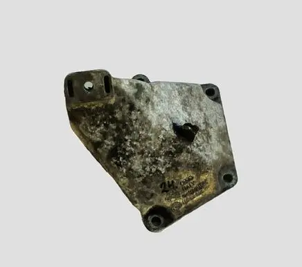Audi A6 S6 C5 4B Engine mounting bracket 4B0199307G