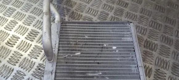 Ford Focus Heater blower radiator