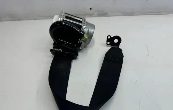 Mercedes-Benz GLE W167 Third row seat belt A1678603100