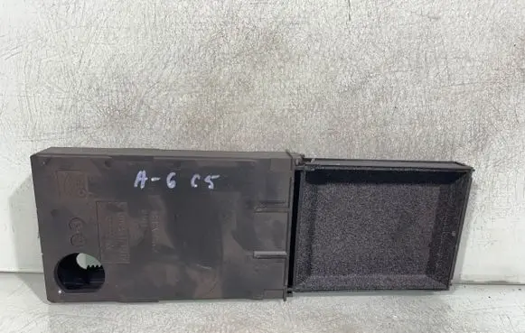 Audi A6 S6 C5 4B Dashboard storage box/compartment 4b0941561a