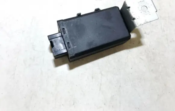 Nissan X-Trail T30 Door control unit/module 28596cc000 5wk46473b