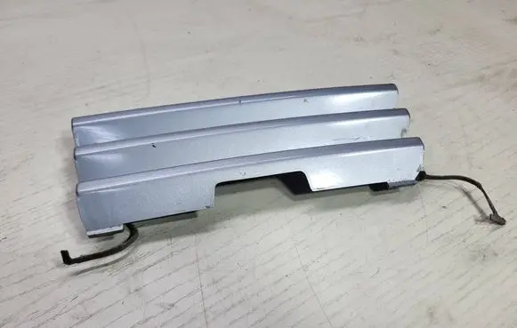 Mercedes-Benz S W126 Front tow hook cap/cover 1268800205