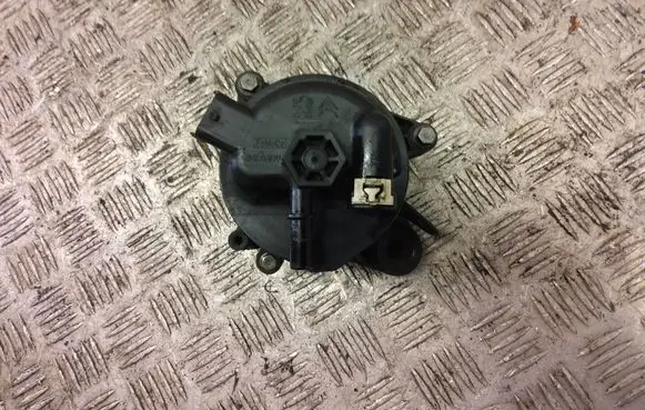 Peugeot Partner Fuel filter housing 9676133480