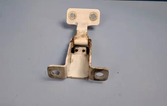 Renault Kangoo II Rear door upper hinge 904008309R 674A