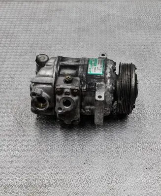 Volkswagen Golf V Air conditioning (A/C) compressor (pump) 1K0820803Q 8676F 01518606563