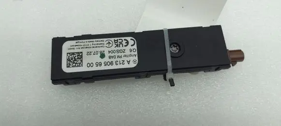 Mercedes-Benz E W213 Aerial antenna amplifier A2139056500
