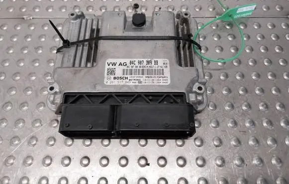 Audi A3 S3 8V Engine control unit/module 04C907309BB 0261S17849