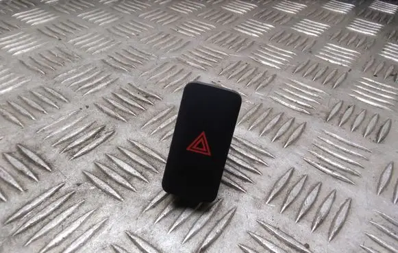 Nissan Leaf I (ZE0) Hazard light switch