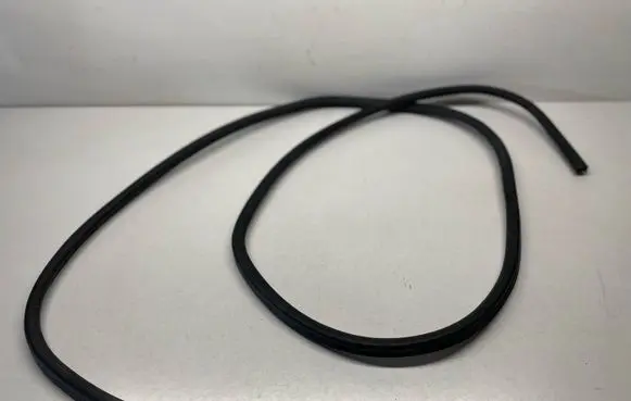 BMW 5 F10 F11 Engine compartment rubber 7019779 51767019779