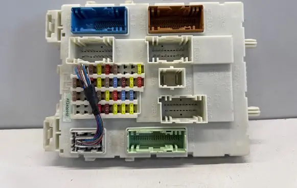 Ford Grand C-MAX Fuse module AV6N14A073FF