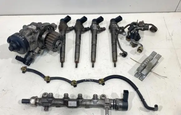 Volkswagen Golf VII Fuel injection system set 0445110477 340454