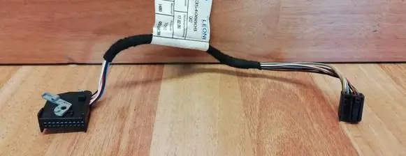 Mercedes-Benz C W203 Front door wiring loom A2035408808