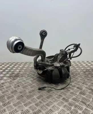 BMW 2 G42 Front wheel hub spindle knuckle 6893966