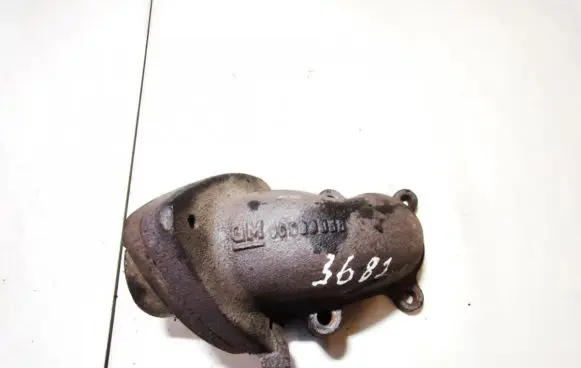 Opel Vectra B Exhaust manifold 90500938