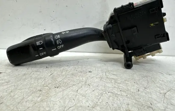 Toyota Avensis Verso Indicator stalk 173741