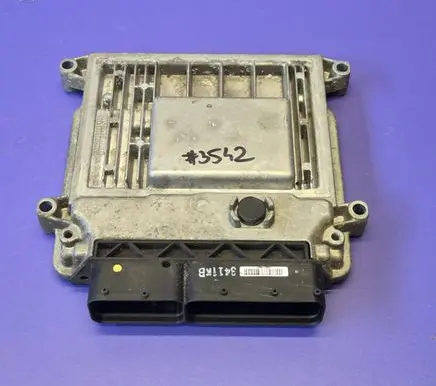 Hyundai i30 Engine control unit/module 391122B200 90309334 9030933411KB