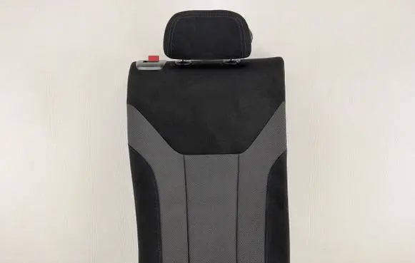 BMW i4 Rear seat L1710341