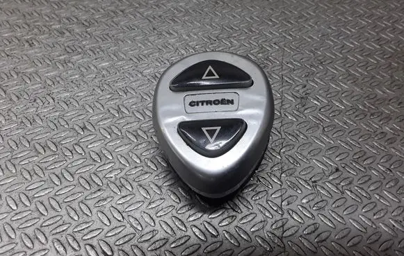 Citroen C5 Suspension ride height/mode switch 9633261277