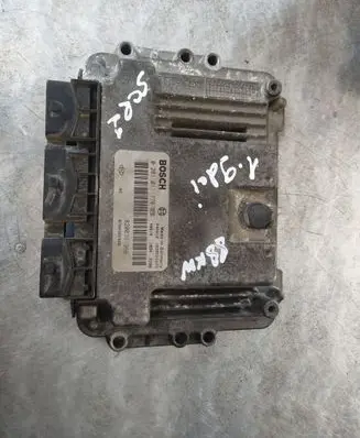 Renault Scenic II - Grand scenic II Engine control unit/module 0281011776