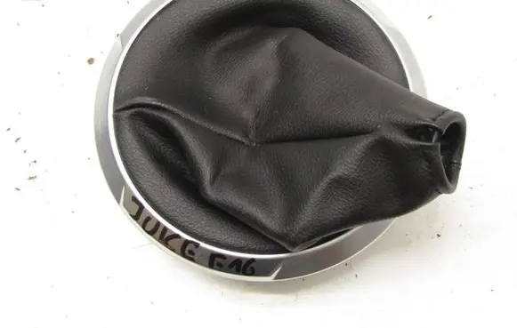 Nissan Juke II F16 Gear lever shifter trim leather/knob 969UC6PA2A