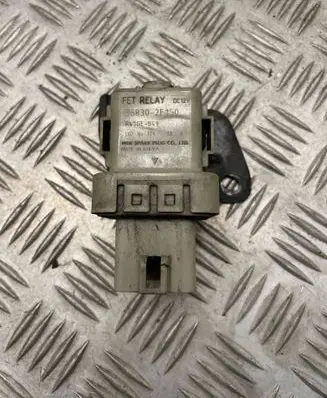 KIA Sportage Glow plug pre-heat relay 368302F150