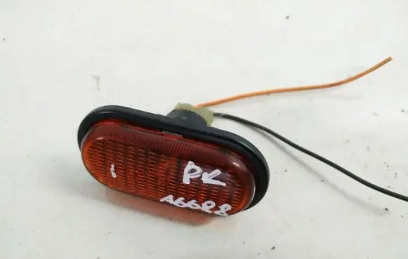 Renault Scenic I Front fender indicator light 7700847333