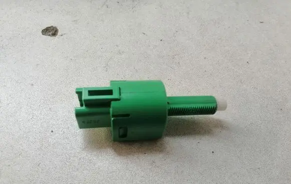 Mitsubishi ASX Brake pedal sensor switch F80CS53