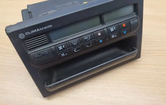 Volkswagen Transporter - Caravelle T4 Climate control unit 701907044A 5HB00705401 7D0907047