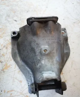 Audi Q5 SQ5 Engine mounting bracket 8K0399060