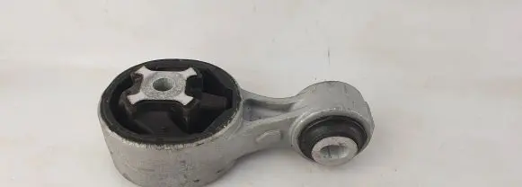 Nissan X-Trail T32 Engine mount bracket 113504BD0A