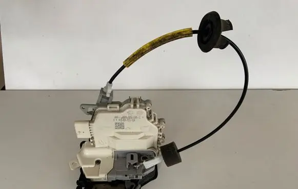 Audi Q5 SQ5 Front door lock 8J2837015C